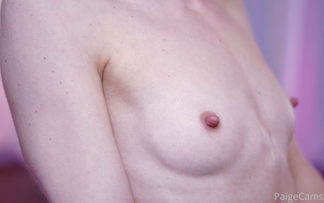 騎乗位熟女OnlyFans ポルノ 画像