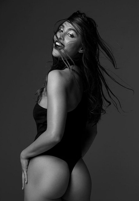 ブラックマジックオンリーファンズ セックス 画像