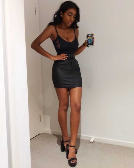 巨乳の赤毛オンリーファンズ アートポルノ アーカイブ