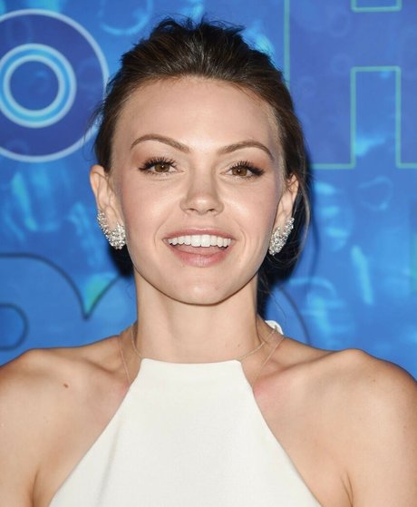 Aimee Richelle Teegarden ポルノモデル 写真