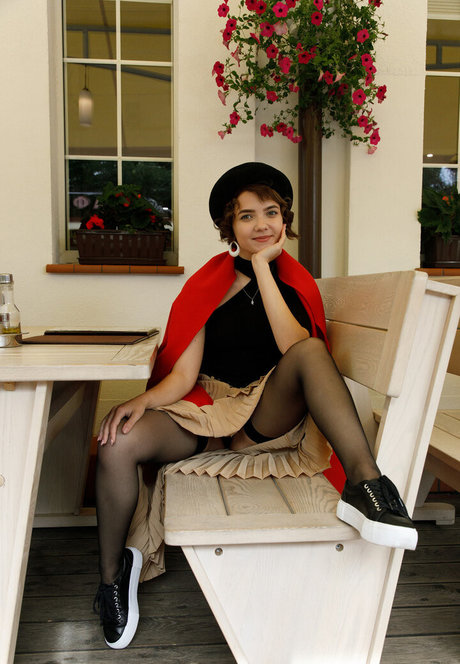 ティーントランスオンリーファン ポルノ 写真