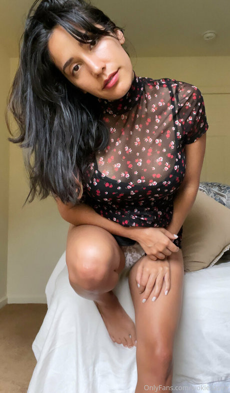 毛深い足のOnlyFans 美しい 写真