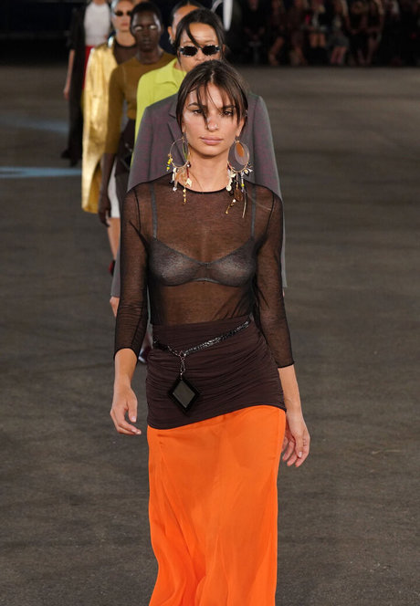 美女ヌードOnlyFans ポルノ ギャラリー