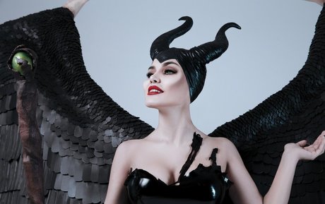 アマチュアヌードオンリーファンズ ポルノ 写真