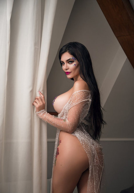 ハロウィン オンリーファン 美しいxxx 画像