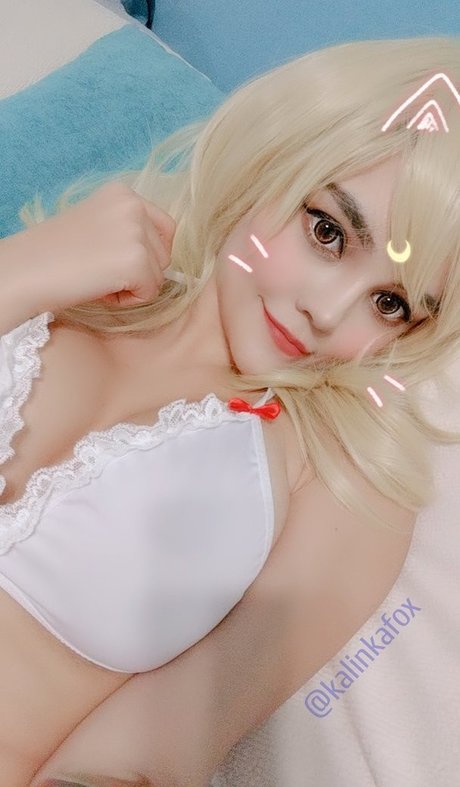 厚い黒檀オンリーファンズ エロチック 写真