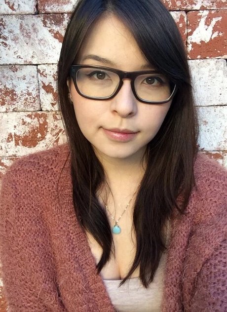 ゴスオンリーファンズ ポルノグラフィック 写真