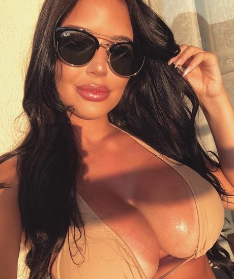 母乳オンリーファン アート裸 ギャラリー