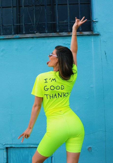 ポニーテールオンリーファンズ ポルノグラフィック 画像