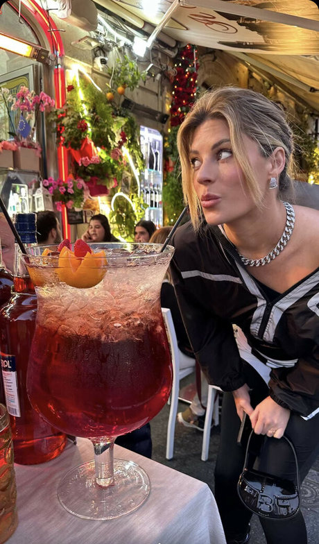 痩せたアジア人ティーン OnlyFans ホットxxx ギャラリー