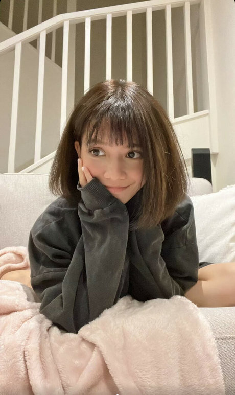 Eeeveenara 高品質モデル 写真