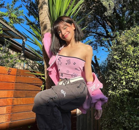 大きな乳首オンリーファンズ 無料 写真