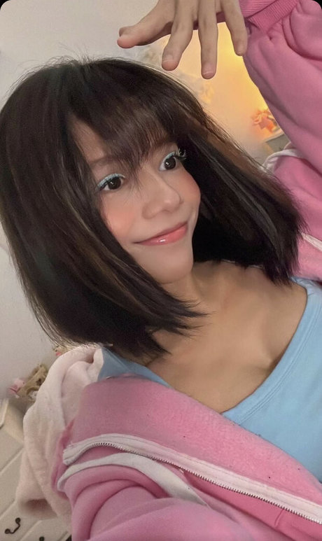 Eeeveenara スター ヌード 写真