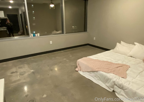 本物の妻オンリーファンズ えろ 写真