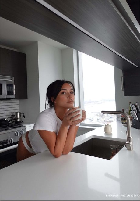 ライブオンリーファンズ 無料エロ ギャラリー