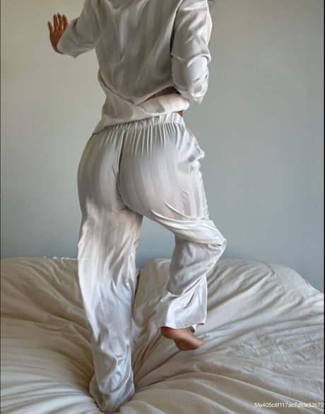 トゥインクスオンリーファンズ 裸 画像