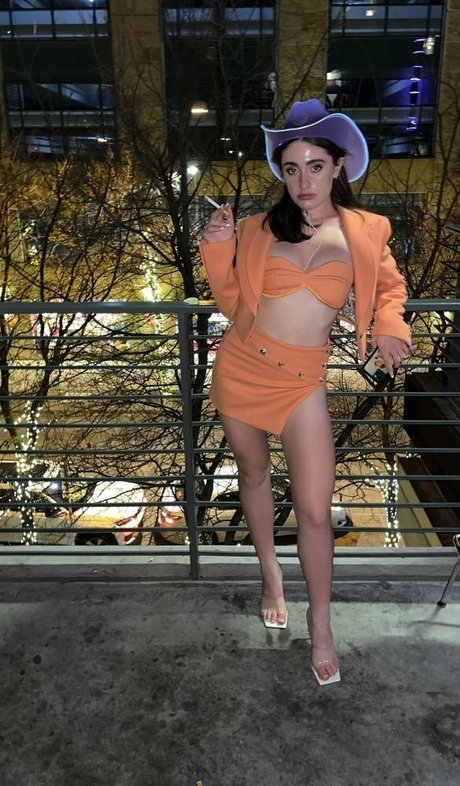 おばあちゃんの熟女OnlyFans セクシーヌード 写真