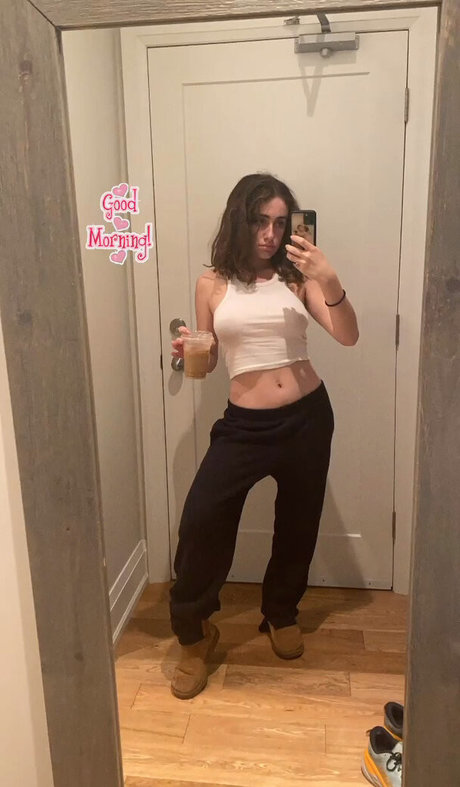 大学生のオンリーファンズ HD 写真