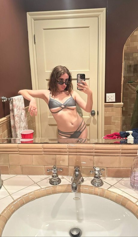 Rachel Anne Sennott xxx女優 写真