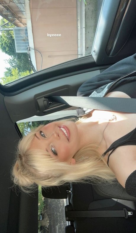 Loren Gray ポルノスター アート 写真