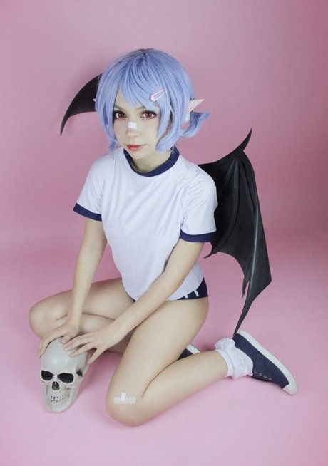 巨大なチンポを持つシーメールオンリーファンズ ポルノ 写真