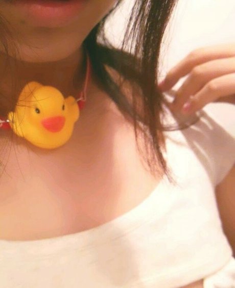 曲線美の女の子オンリーファンズ 無料ヌード 写真