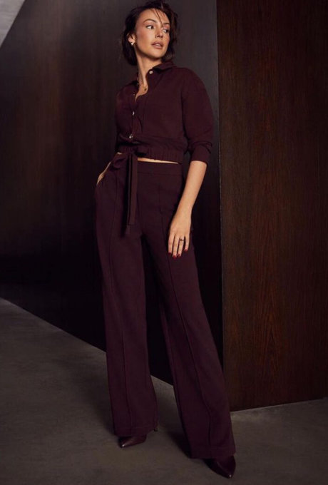 裸の熟女オンリーファンズ えろ 画像