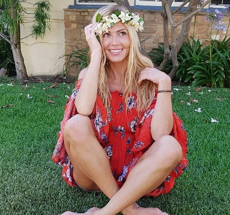 巨乳ティーンオンリーファンズ 無料 写真