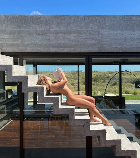 巨乳ティーンオンリーファンズ 無料 写真