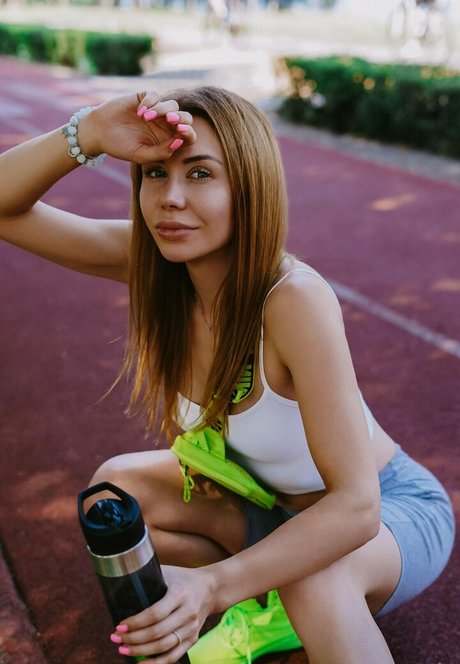 プリティオンリーファンズ 無料ポルノ 画像