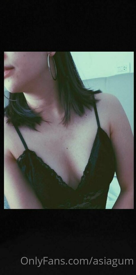 熟女の足オンリーファンズ エロチック 画像