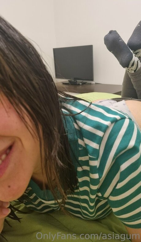 ヌード教師オンリーファンズ エロ 画像