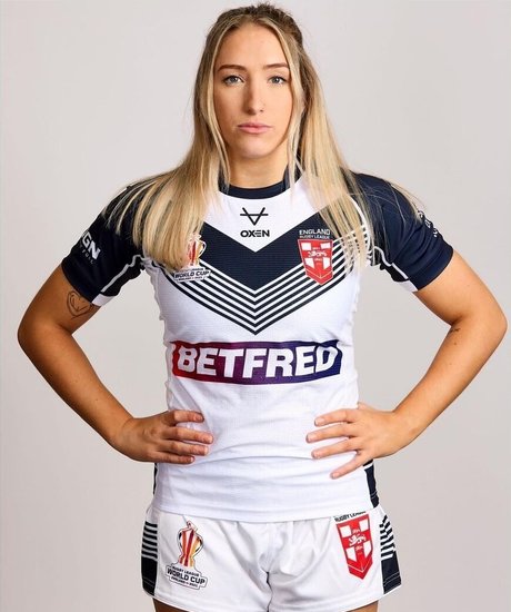 Caitlin Beevers アートポルノスター 写真