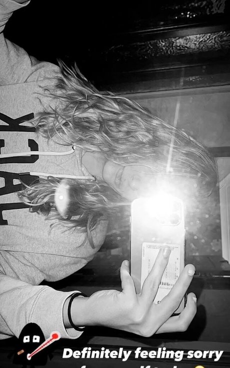 Caitlin Beevers 美しい女優 写真