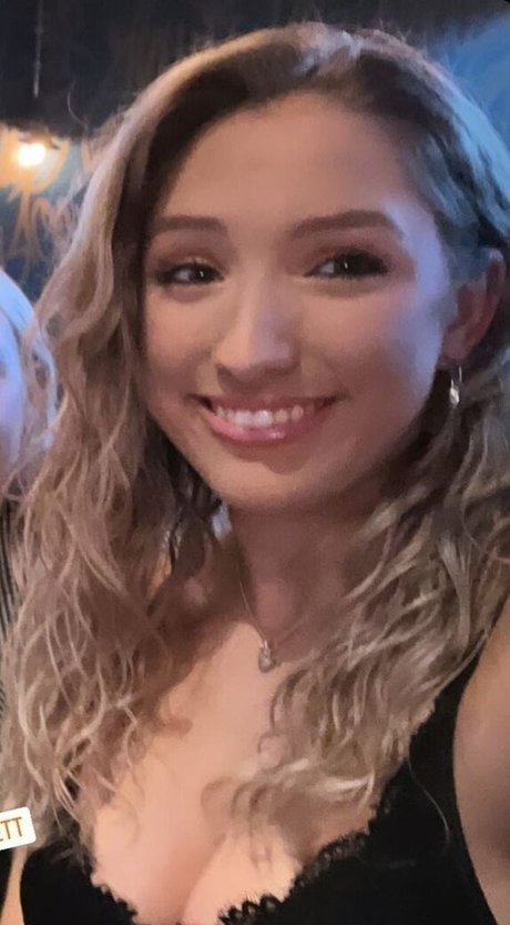 Caitlin Beevers セックススター 写真