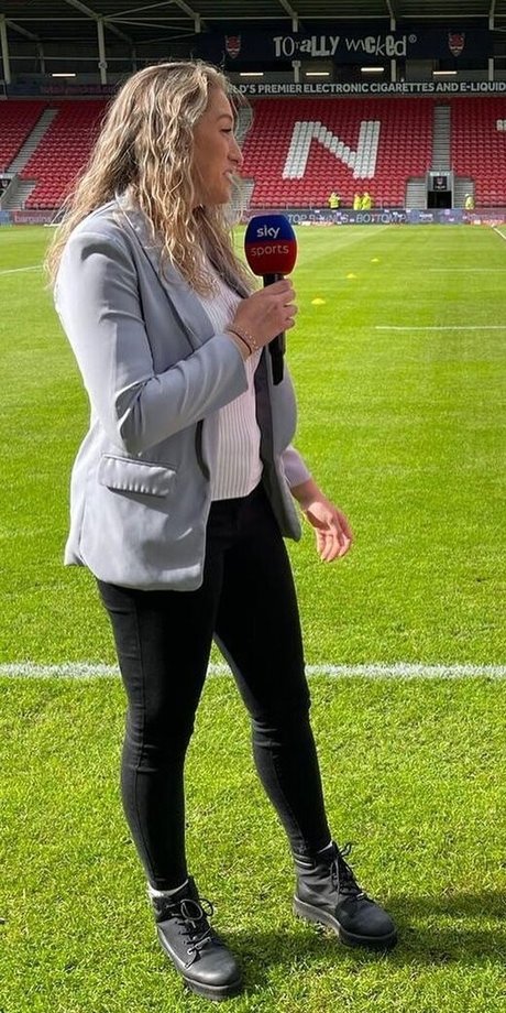 Caitlin Beevers ポルノスター 裸 画像