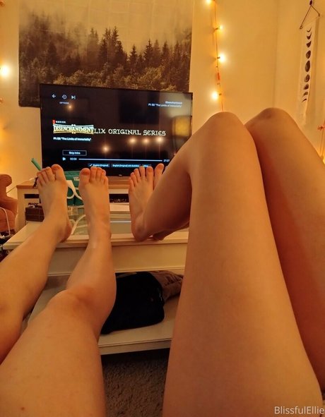 巨乳 パイズリ OnlyFans HD 画像