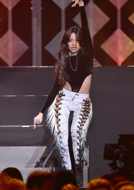 Camila Cabello セックスモデル 写真