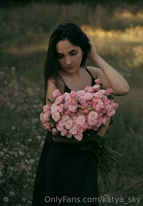 katya sky ヌードモデル 画像