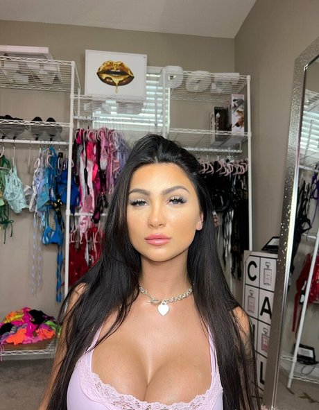 熟女の足オンリーファンズ ホット裸 ギャラリー