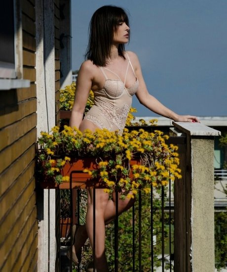 Sheilagrembiule ポルノスター セクシー 写真