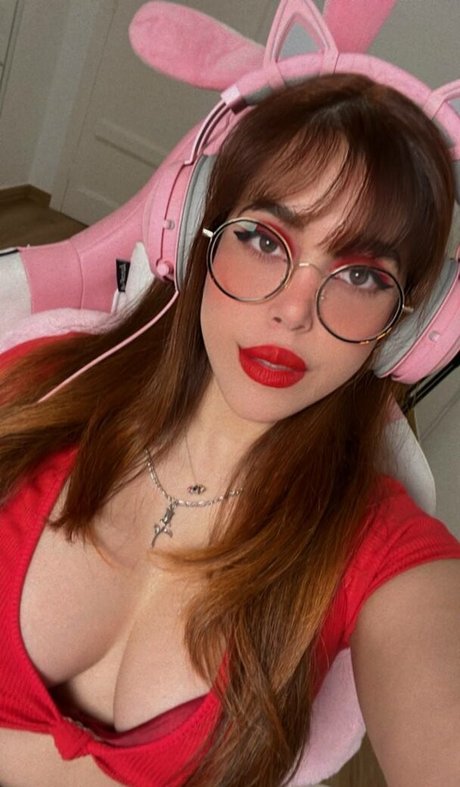 騎乗位熟女OnlyFans ポルノ 写真