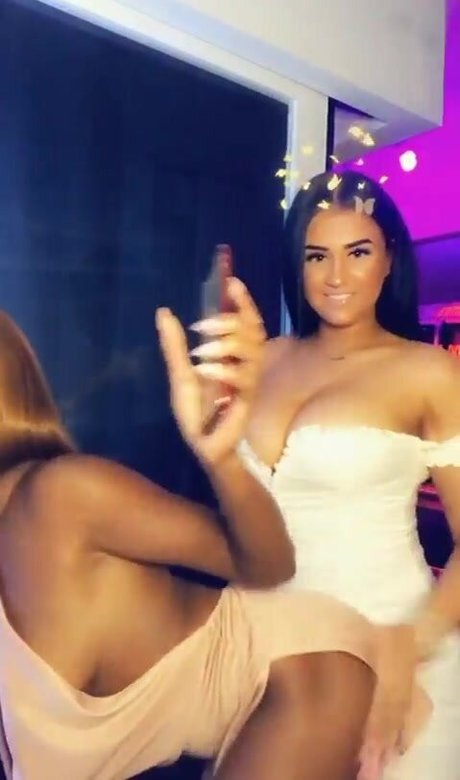 金髪の射精OnlyFans アートヌード ギャラリー