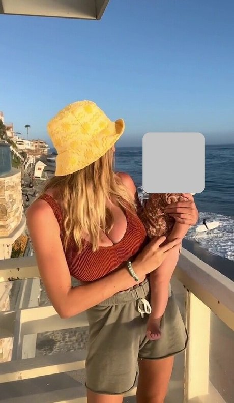 Isabella Abell ポルノスター パーフェクト 写真