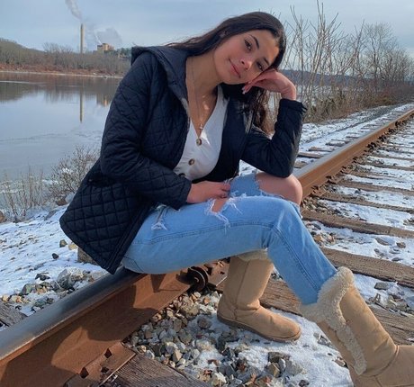 ティーン乱交OnlyFans ホットヌード 画像