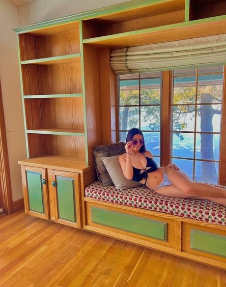 Nicole Fatone ポルノスター 高品質 写真