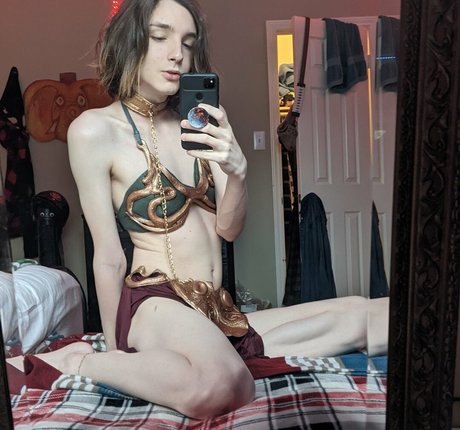 ポーグエボニーオンリーファンズ 裸 ギャラリー