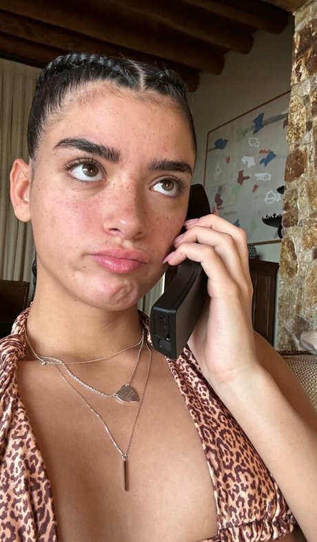 BBWキティOnlyFans アート裸 アーカイブ