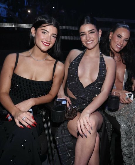 ベラルーシのファンのみ トップ ギャラリー