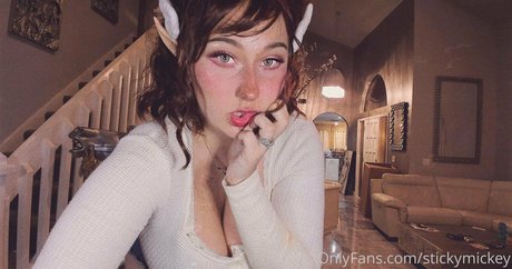 stickymickey 裸モデル 画像